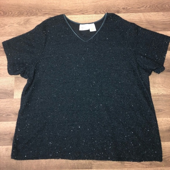 Woman’s Kathy Lee blouse - Picture 2 of 3